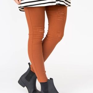 Distressed Jeggings in Burnt Umber